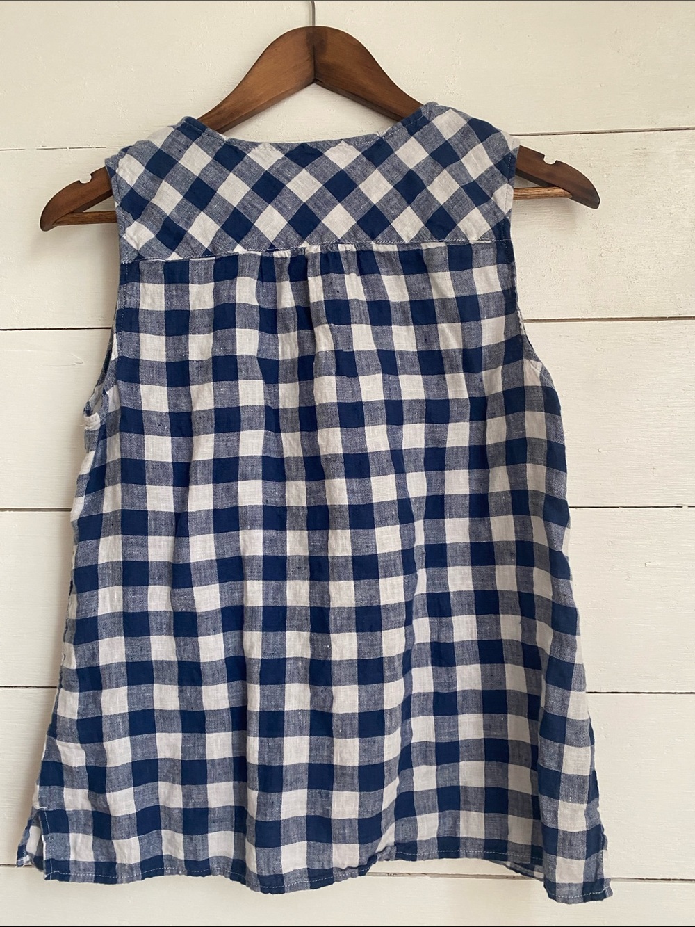 Talbots Navy and White Gingham Sleeveless Tank - Picture 4 of 6